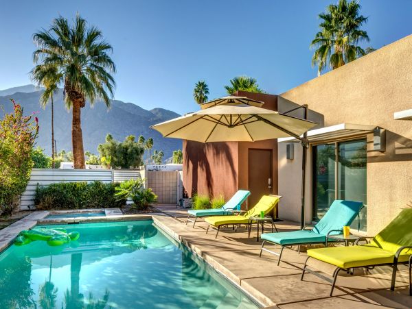 Palm Springs Home 991737