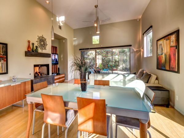 Palm Springs Home 991737