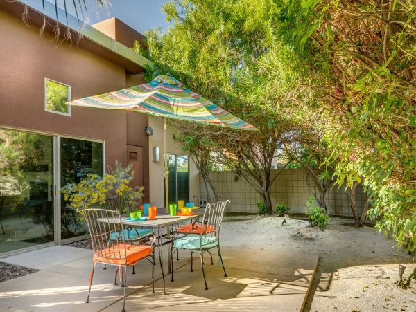 Palm Springs Home 991737