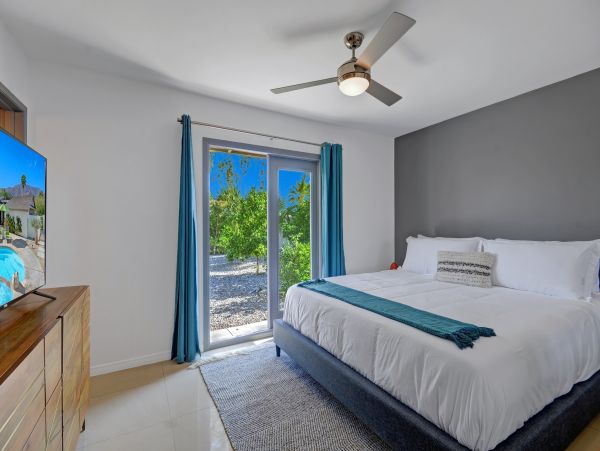Palm Springs Home 991738