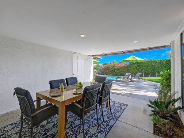 Palm Springs Home 991738