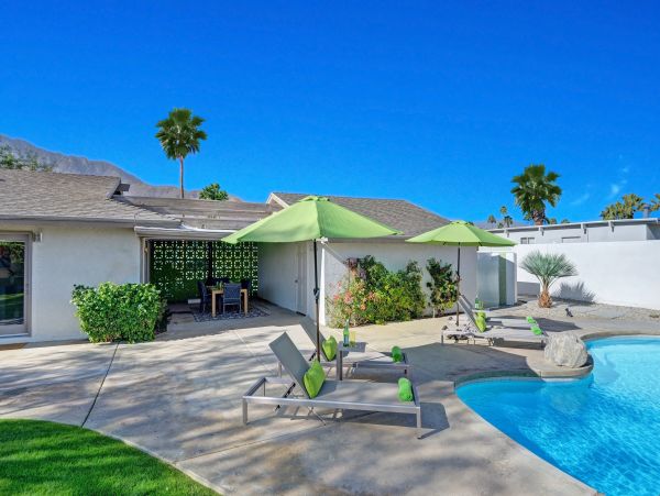 Palm Springs Home 991738