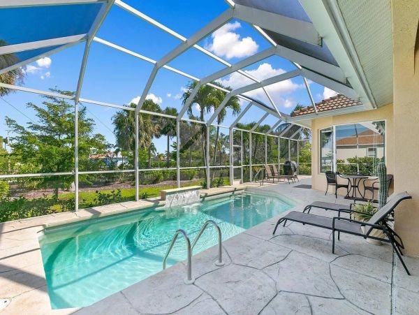 Marco Island Vacation Home With Private Pool Sleeps 6 Guests