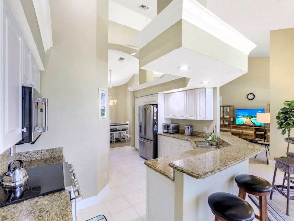 Marco Island Vacation Home With Private Pool Sleeps 6 Guests