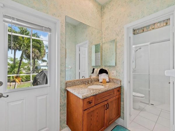 Marco Island Vacation Home With Private Pool Sleeps 6 Guests