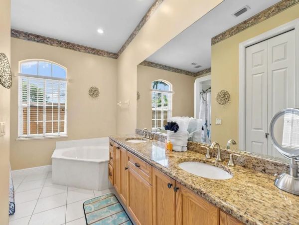 Marco Island Vacation Home With Private Pool Sleeps 6 Guests