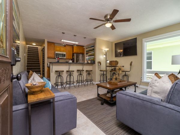 San Diego Rental with 2 Separate Units & Ocean Views Sleeps