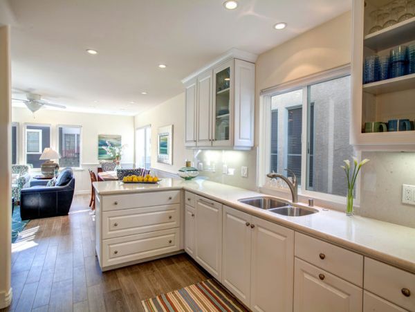 Walk to Beach Vacation Home Three Bedrooms in Mission Beach