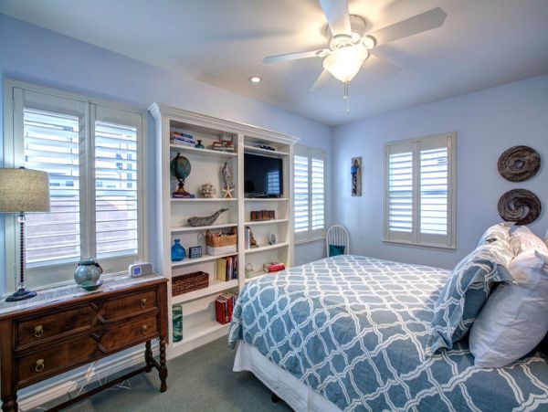 Walk to Beach Vacation Home Three Bedrooms in Mission Beach