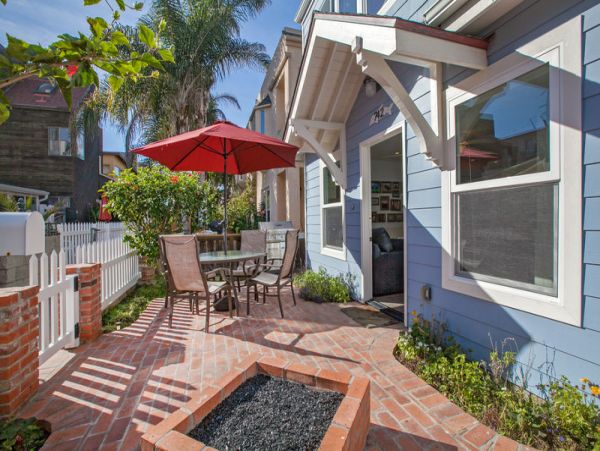 Walk to Beach Vacation Home Three Bedrooms in Mission Beach