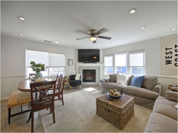 Walk to Beach Vacation Home Three Bedrooms in Mission Beach