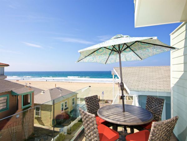 4 Bedroom Vacation Home in Mission Beach Steps from Beach
