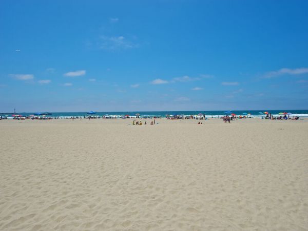 4 Bedroom Vacation Home in Mission Beach Steps from Beach