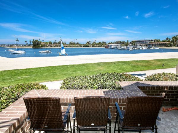 Bayfront Beach Rental with 3 Bedrooms
