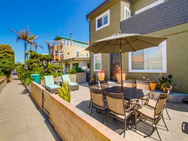 Six Bedroom South Mission Beach Luxury Rental
