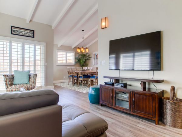 Six Bedroom South Mission Beach Luxury Rental