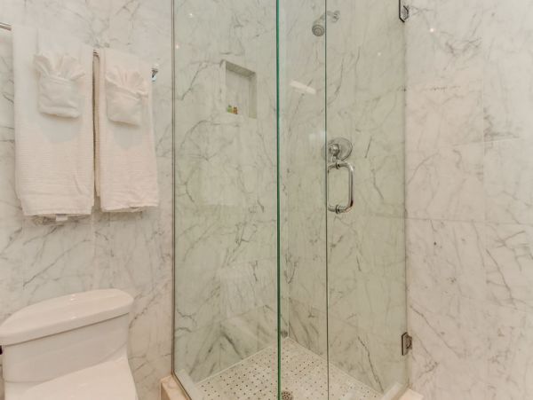 Six Bedroom South Mission Beach Luxury Rental