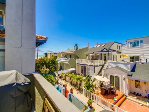 Six Bedroom South Mission Beach Luxury Rental