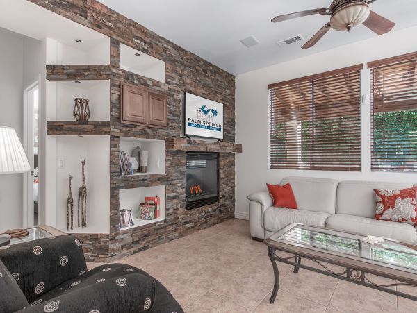 Palm Springs Home 991763
