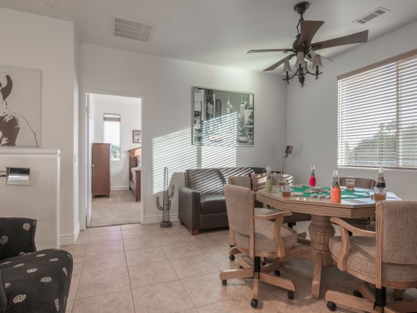 Palm Springs Home 991763