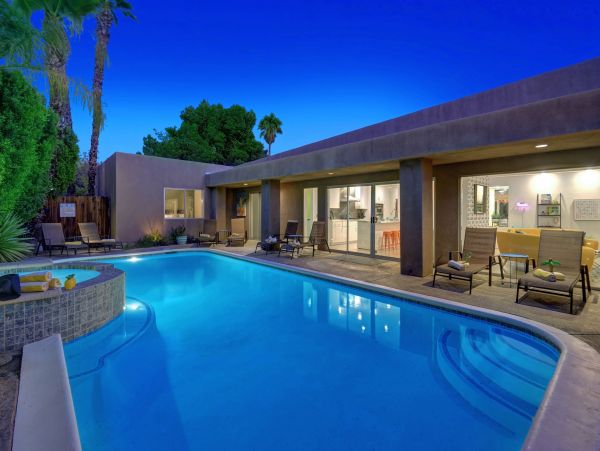 Palm Springs Home 991764