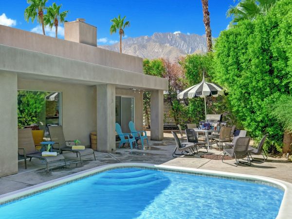 Palm Springs Home 991764