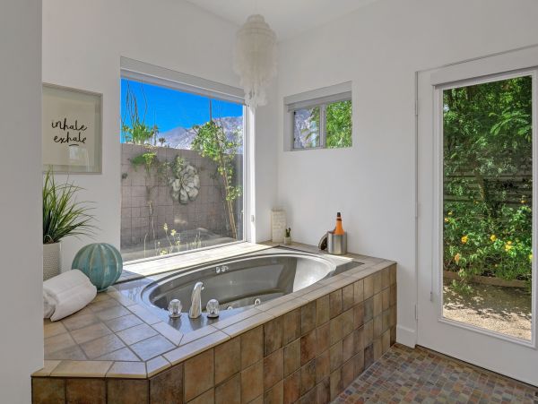 Palm Springs Home 991764