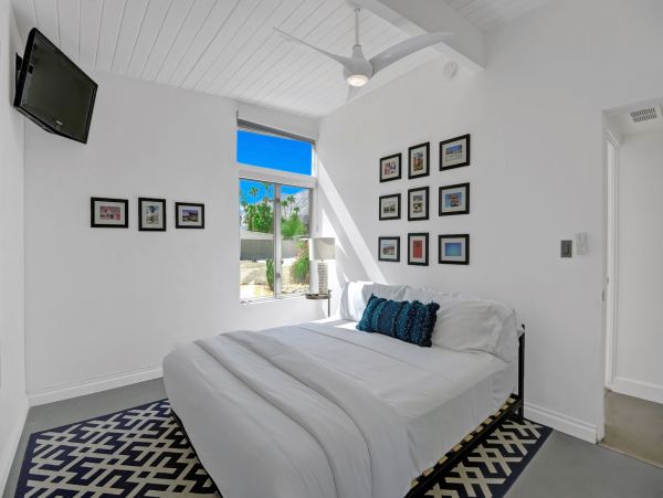 Palm Springs Home 991764