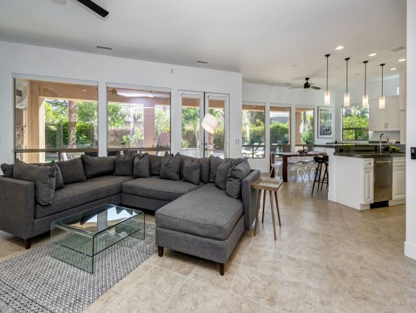Palm Springs Home 991766