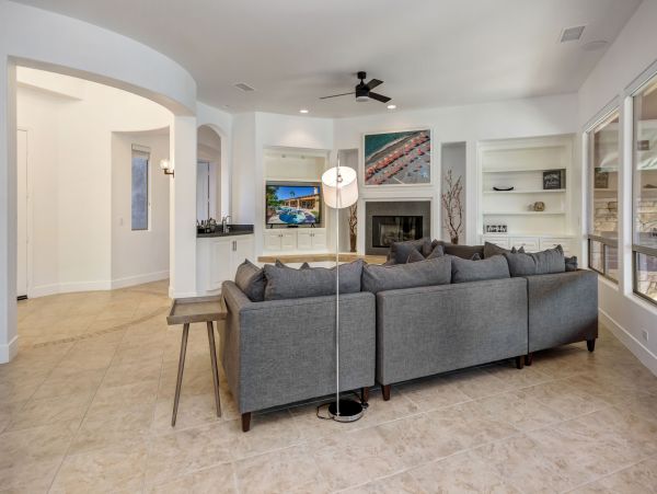 Palm Springs Home 991766