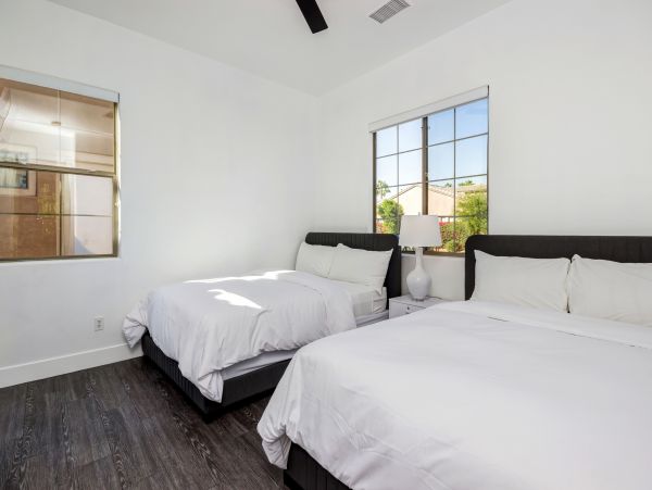 Palm Springs Home 991766
