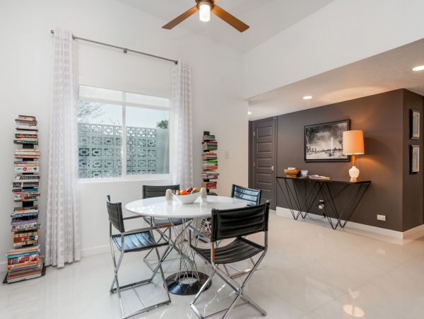 Palm Springs Home 991767
