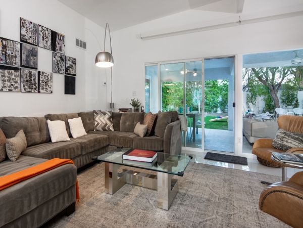 Palm Springs Home 991767