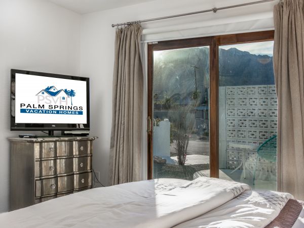 Palm Springs Home 991767