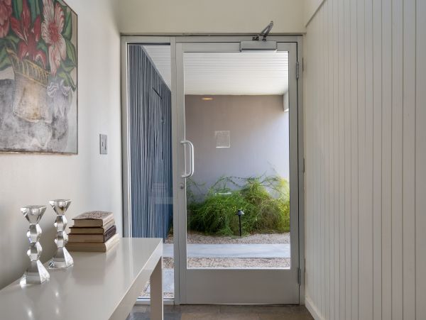 Palm Springs Home 991771