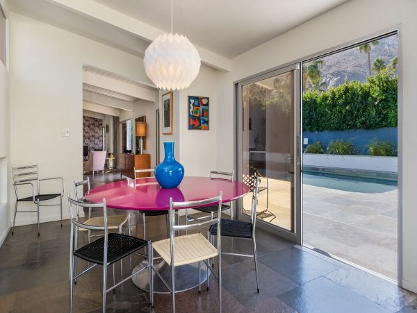 Palm Springs Home 991771