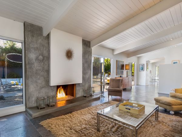 Palm Springs Home 991771