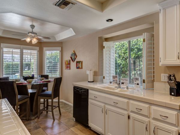 Palm Springs Home 991772