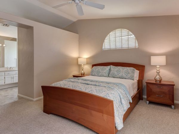 Palm Springs Home 991772