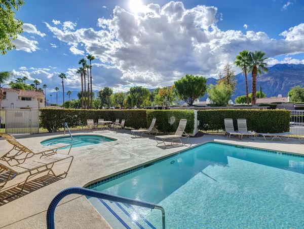 Palm Springs Condo 991773