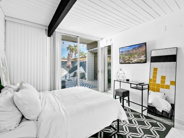 Palm Springs Condo 991775