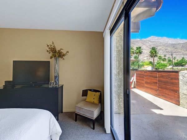 Palm Springs Condo 991776