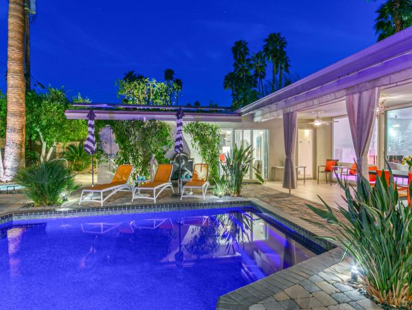 Palm Springs Home 991777