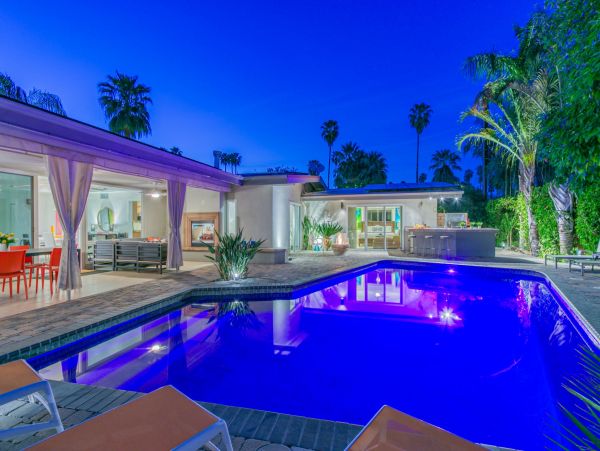 Palm Springs Home 991777