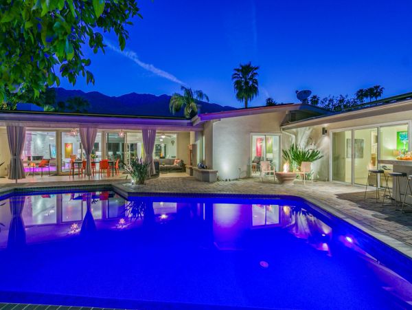 Palm Springs Home 991777