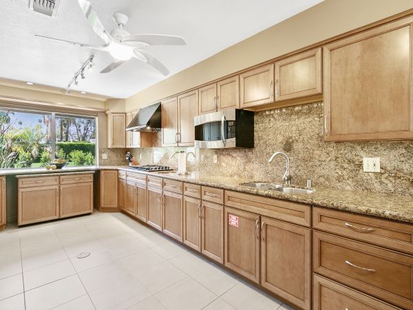 Palm Springs Home 991777