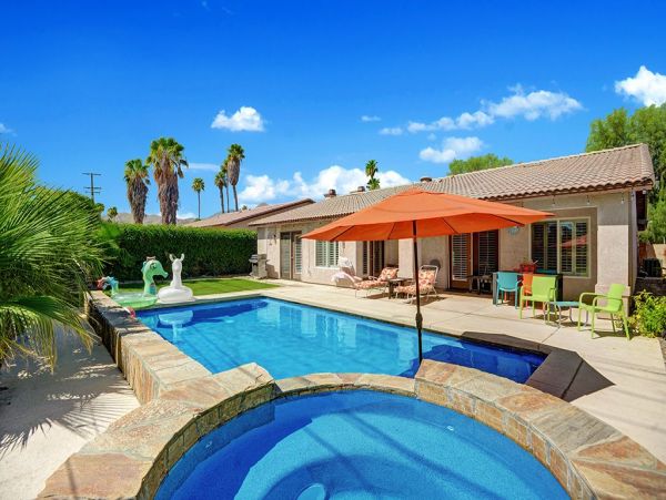 Palm Springs Home 991778