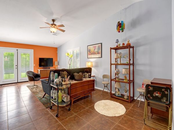 Palm Springs Home 991778