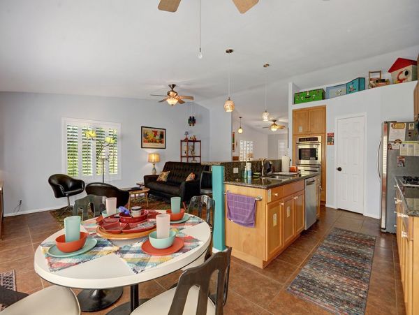 Palm Springs Home 991778