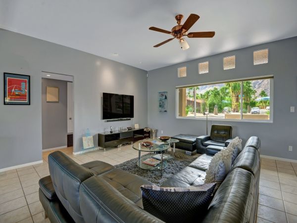 Palm Springs Home 991779